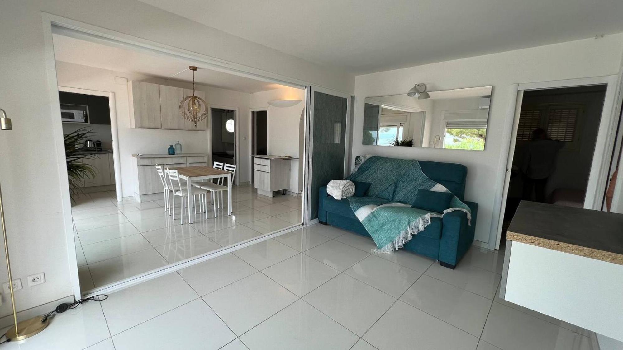 Precioso Apartamento Moderno En Primera Linea Del Mar Av-11 Roses Exterior photo